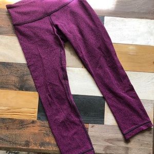 Lululemon pink purple black leggings pattern sz 4